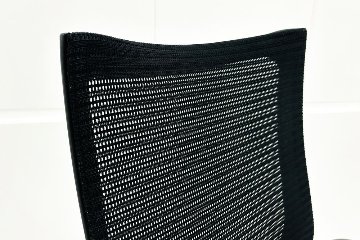 バロンチェア 中古 オカムラ Baron ブラック 可動肘 ハイバック 中古オフィス家具 座クッション 中古オフィスチェア 事務椅子の画像