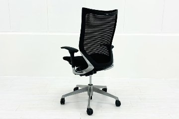 バロンチェア 中古 オカムラ Baron ブラック 可動肘 ハイバック 中古オフィス家具 座クッション 中古オフィスチェア 事務椅子の画像