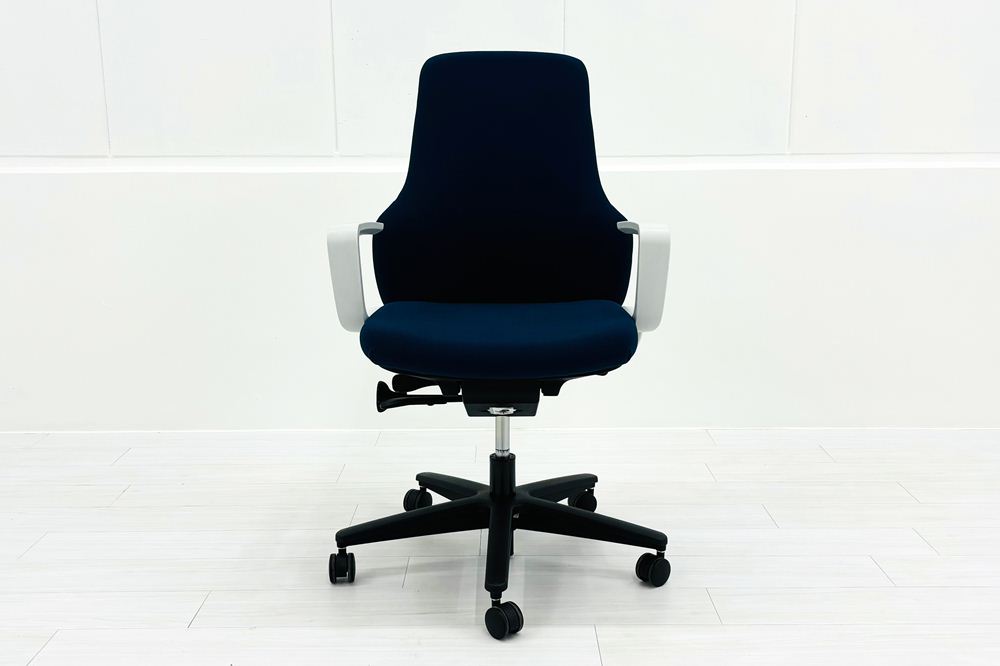 コクヨ グーフォチェア 中古 ハイバック KOKUYO gufo クッション 固定肘 中古オフィス家具 中古オフィスチェア ブルーの画像