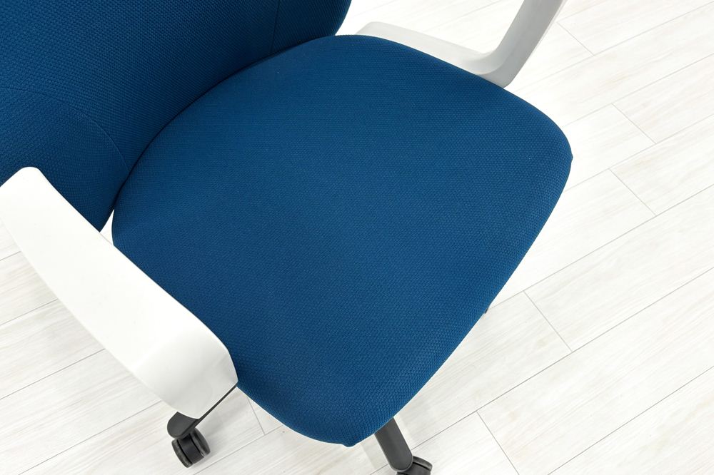 コクヨ グーフォチェア 中古 ハイバック KOKUYO gufo クッション 固定肘 中古オフィス家具 中古オフィスチェア ブルーの画像