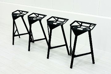 【4脚セット】MAGIS Stool_One Konstantin Grcic 中古 マジス スツールワン コンスタンチン・グルチッチ ミーティングチェア 中古オフィス家具 ブラック系色の画像
