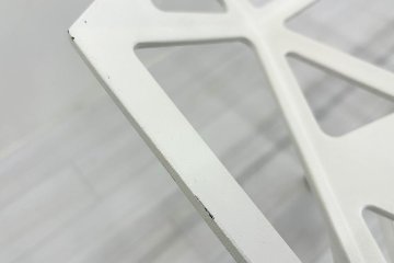 【4脚セット】MAGIS Stool_One Konstantin Grcic 中古 マジス スツールワン コンスタンチン・グルチッチ ミーティングチェア 中古オフィス家具 ホワイト系色の画像