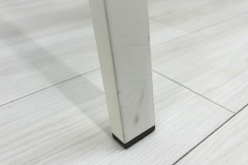 【4脚セット】MAGIS Stool_One Konstantin Grcic 中古 マジス スツールワン コンスタンチン・グルチッチ ミーティングチェア 中古オフィス家具 ホワイト系色の画像