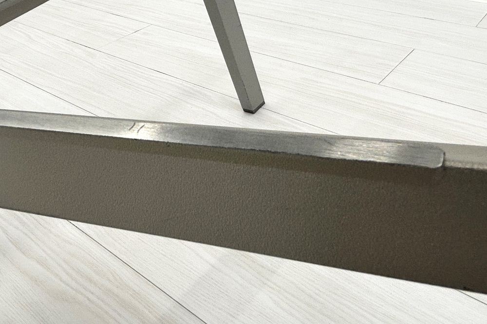 【4脚セット】MAGIS Stool_One Konstantin Grcic 中古 マジス スツールワン コンスタンチン・グルチッチ ミーティングチェア 中古オフィス家具 グレー系色の画像