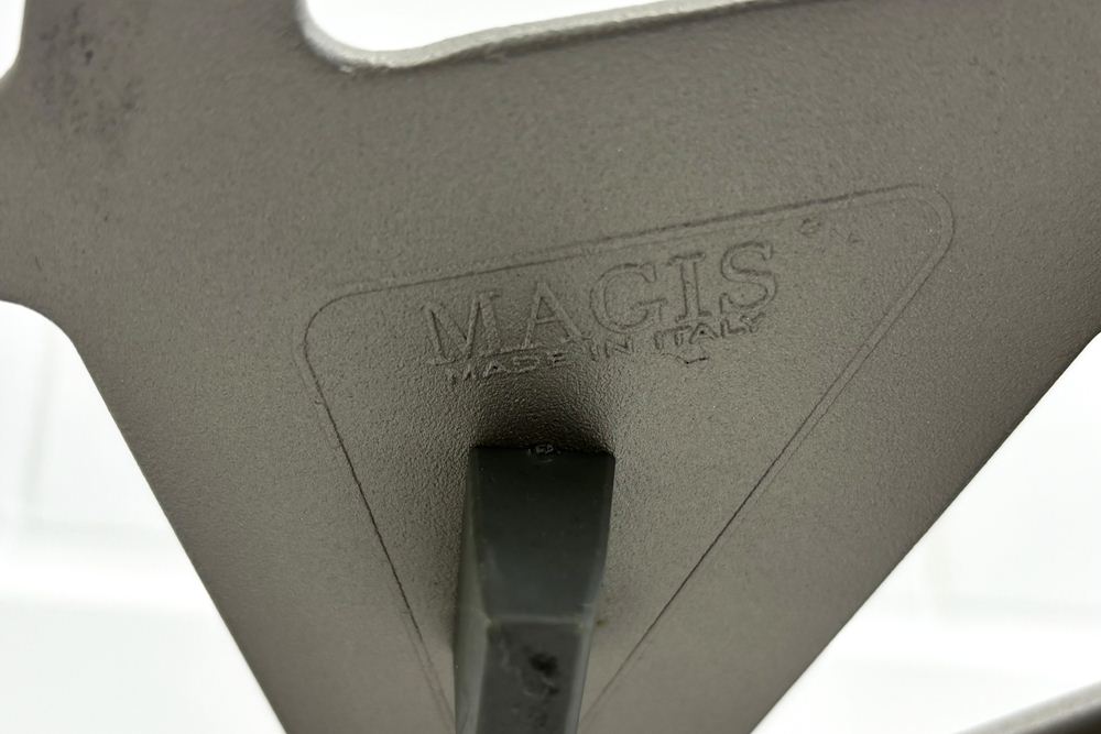 【4脚セット】MAGIS Stool_One Konstantin Grcic 中古 マジス スツールワン コンスタンチン・グルチッチ ミーティングチェア 中古オフィス家具 グレー系色の画像