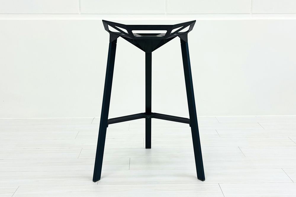 【4脚セット】MAGIS Stool_One Konstantin Grcic 中古 マジス スツールワン コンスタンチン・グルチッチ ミーティングチェア 中古オフィス家具 ダークグレー系色の画像
