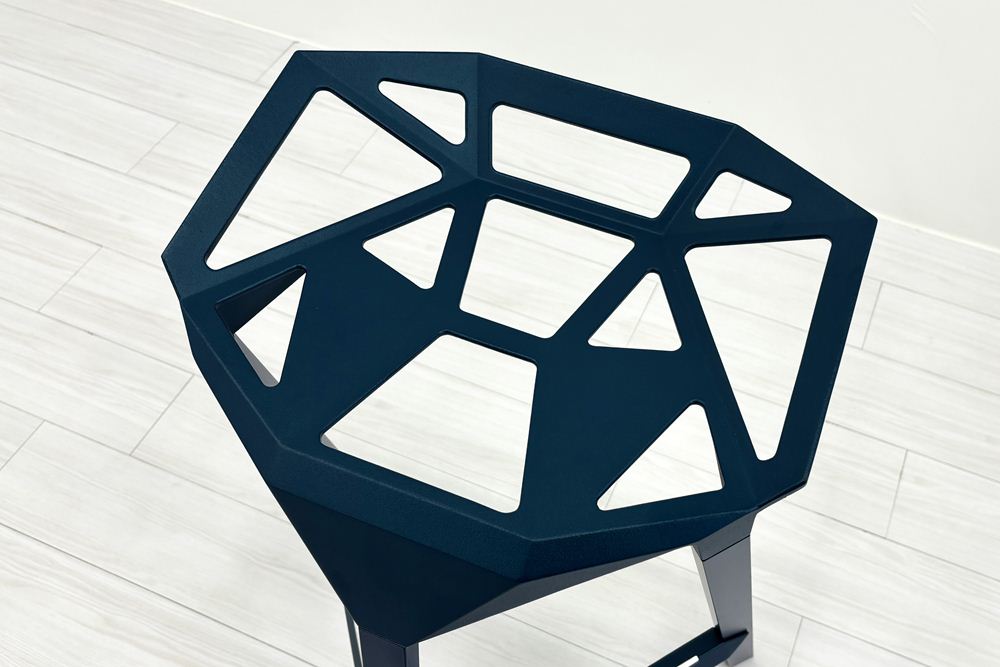 【4脚セット】MAGIS Stool_One Konstantin Grcic 中古 マジス スツールワン コンスタンチン・グルチッチ ミーティングチェア 中古オフィス家具 ブルー系色の画像