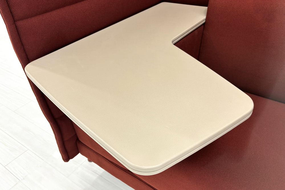 ヴィトラ アルコーヴソファ 中古 Vitra Alcove sofa ハイバックソファ ワークブース 中古オフィス家具 1240/960/1370 ワインレッド系色の画像