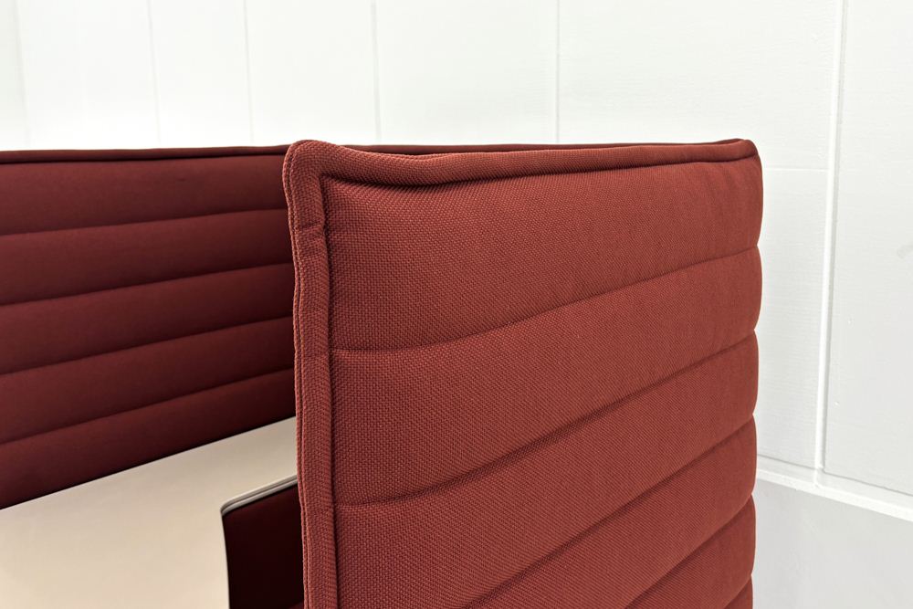 ヴィトラ アルコーヴソファ 中古 Vitra Alcove sofa ハイバックソファ ワークブース 中古オフィス家具 1240/960/1370 ワインレッド系色の画像