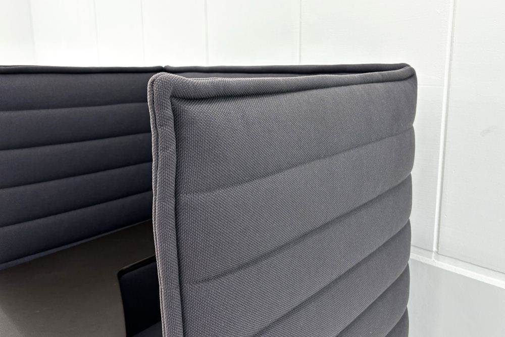 ヴィトラ アルコーヴソファ 中古 Vitra Alcove sofa ハイバックソファ ワークブース 中古オフィス家具 1240/960/1370 パープル系色の画像