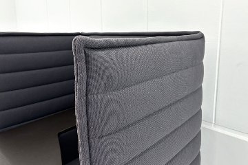 ヴィトラ アルコーヴソファ 中古 Vitra Alcove sofa ハイバックソファ ワークブース 中古オフィス家具 1240/960/1370 パープル系色の画像