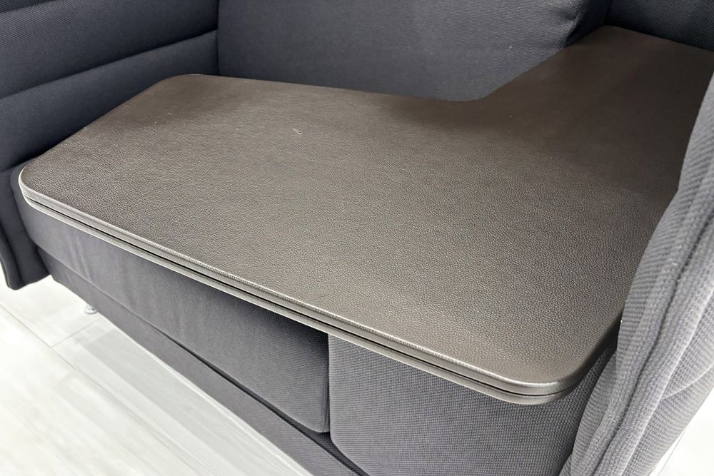 ヴィトラ アルコーヴソファ 中古 Vitra Alcove sofa ハイバックソファ ワークブース 中古オフィス家具 1240/960/1370 パープル系色の画像