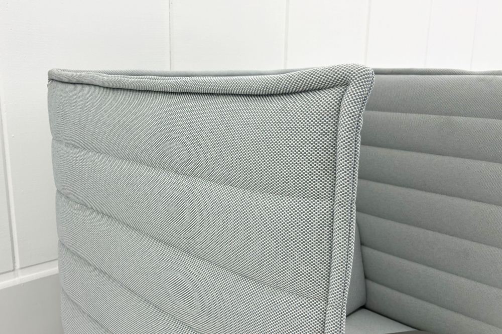 ヴィトラ アルコーヴソファ 中古 Vitra Alcove sofa ハイバックソファ ワークブース 中古オフィス家具 1240/960/1370 ライトブルー系色の画像