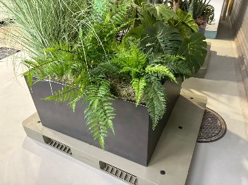 【土浦本店引き取り限定】　フェイクグリーン　フラワースタンド　プラントボックス　セット　ボックスサイズ950/950/500ｍｍ　造花高さ約2300mmの画像