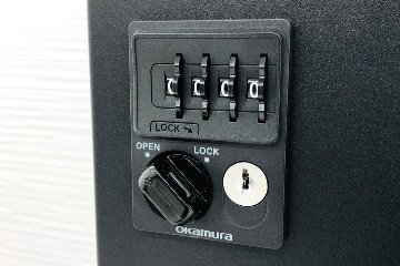 オカムラ ピクスライン 中古 10人用ロッカー スチールロッカー メールボックス 収納家具 中古オフィス家具 ブラック ダイヤル錠 900/450/1810の画像