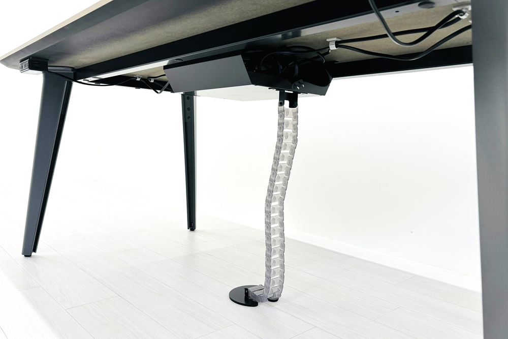 オカムラ ライブスワークテーブル 中古 小型会議テーブル Lives Work Table 幅1800 ミーティングテーブル 会議机 中古オフィス家具 1800/900/720の画像