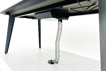 オカムラ ライブスワークテーブル 中古 小型会議テーブル Lives Work Table 幅1800 ミーティングテーブル 会議机 中古オフィス家具 1800/900/720の画像