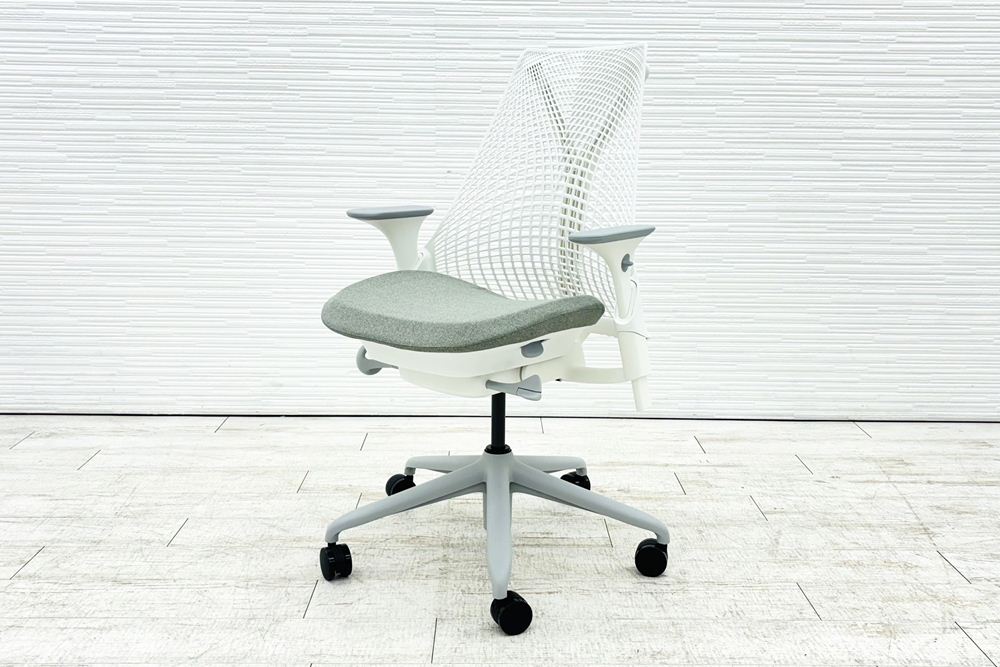 【未開封未使用品】 ハーマンミラー セイルチェア ミドルバック 中古 Herman Miller SAYL Chair 中古オフィス家具 可動肘 グレーの画像