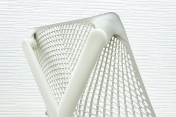 【未開封未使用品】 ハーマンミラー セイルチェア ミドルバック 中古 Herman Miller SAYL Chair 中古オフィス家具 可動肘 グレーの画像