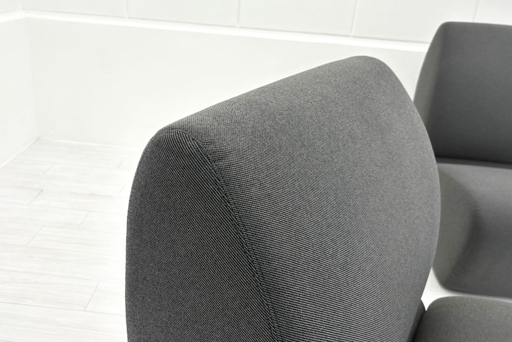 ナガレ ラウンジソファ オカムラ | 中古オフィス家具専門店のオフィス