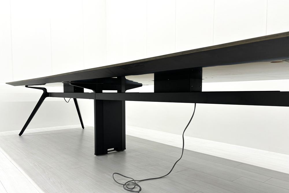 Cassina IXC. JOY カッシーナ イクスシー ジョイ 中古 大型会議テーブル カンファレンステーブル 会議机 中古オフィス家具 5100/1200/740の画像