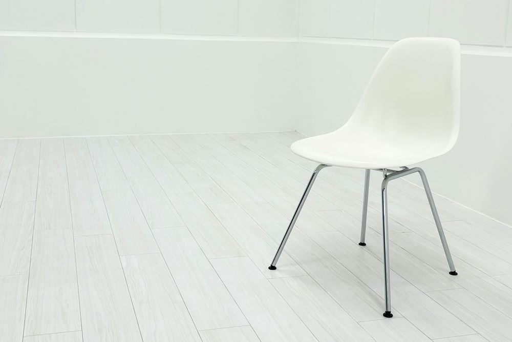 Vitra Eames ヴィトラ イームズチェア 中古 プラスチックチェア Hベース ホワイトの画像