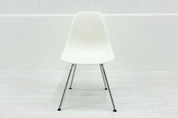 Vitra Eames ヴィトラ イームズチェア 中古 プラスチックチェア Hベース ホワイトの画像