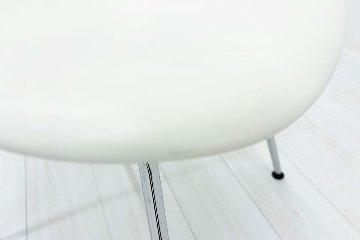 Vitra Eames ヴィトラ イームズチェア 中古 プラスチックチェア Hベース ホワイトの画像