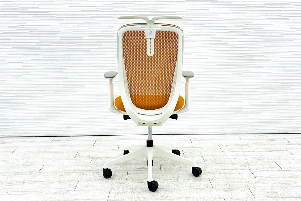 オカムラ シルフィーチェア 中古 2019年製 ハイバック 可動肘 Sylphy 中古オフィス家具 C686XW オレンジの画像