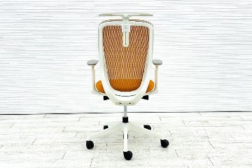 オカムラ シルフィーチェア 中古 2019年製 ハイバック 可動肘 Sylphy 中古オフィス家具 C686XW オレンジの画像