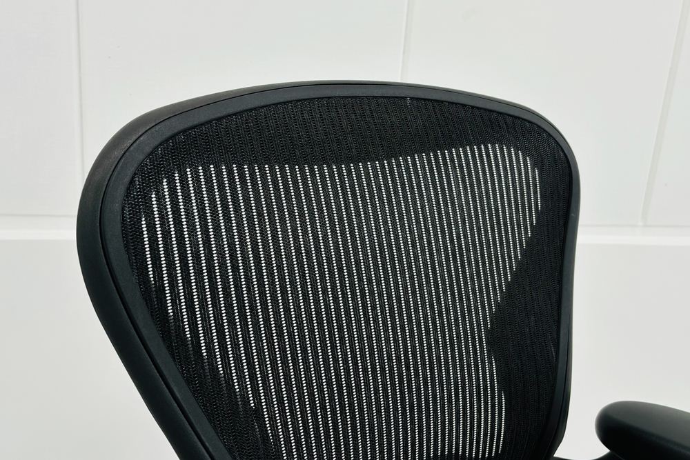 ハーマンミラー アーロンチェア 中古 Bサイズ スタンダード ランバーサポート Herman Miller Aeron Chairs 中古オフィス家具 メッシュの画像
