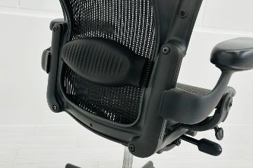ハーマンミラー アーロンチェア 中古 Bサイズ スタンダード ランバーサポート Herman Miller Aeron Chairs 中古オフィス家具 メッシュの画像