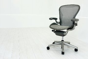 ハーマンミラー アーロンチェア 中古 Bサイズ スタンダード Herman Miller Aeron Chairs 中古オフィス家具 グレーの画像