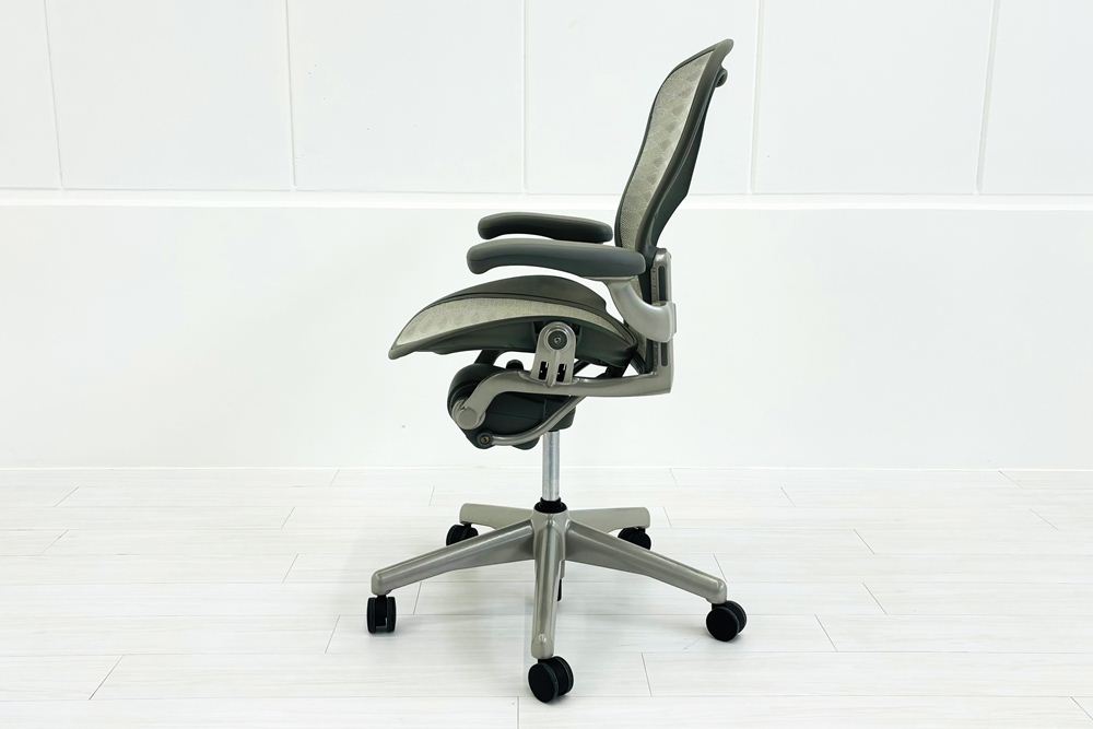 アーロンチェア 中古 ハーマンミラー Bサイズ | 中古オフィス家具専門