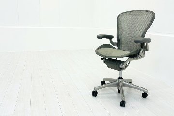 ハーマンミラー アーロンチェア 中古 Bサイズ スタンダード タキシードメッシュ Herman Miller Aeron Chairs 中古オフィス家具 グレーの画像
