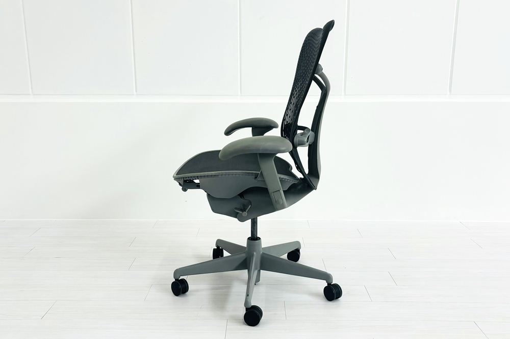 ハーマンミラー ミラチェア 中古チェア Herman Miller Mirra Chair メッシュ 事務椅子 中古オフィス家具 MR113AAMの画像