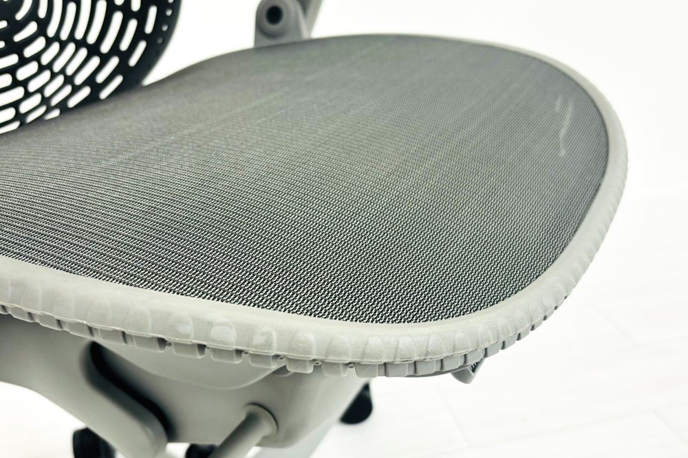 ハーマンミラー ミラチェア 中古チェア Herman Miller Mirra Chair メッシュ 事務椅子 中古オフィス家具 MR113AAMの画像