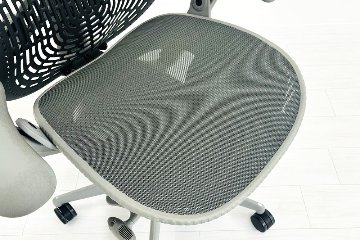 ハーマンミラー ミラチェア 中古チェア Herman Miller Mirra Chair メッシュ 事務椅子 中古オフィス家具 MR113AAMの画像