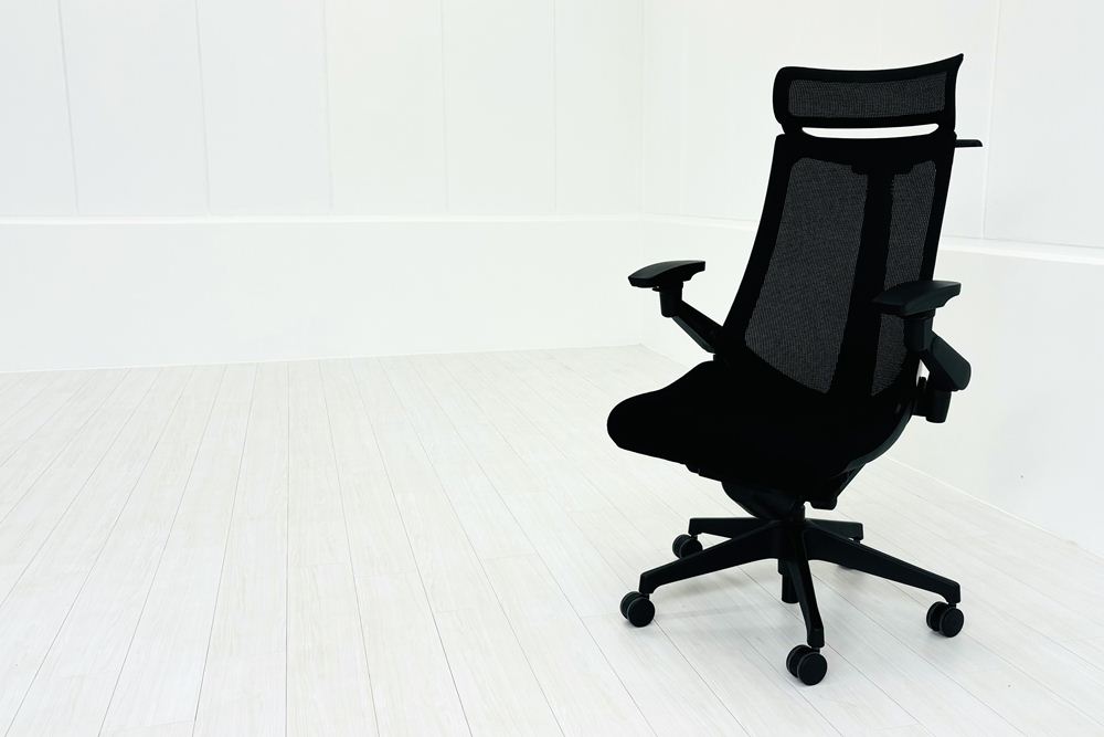 イトーキ アクトチェア 2019年製 中古 エクストラハイバック Act 事務椅子 ITOKI 中古オフィス家具 ブラックの画像