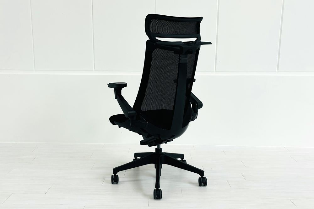 イトーキ アクトチェア 2019年製 中古 エクストラハイバック Act 事務椅子 ITOKI 中古オフィス家具 ブラックの画像