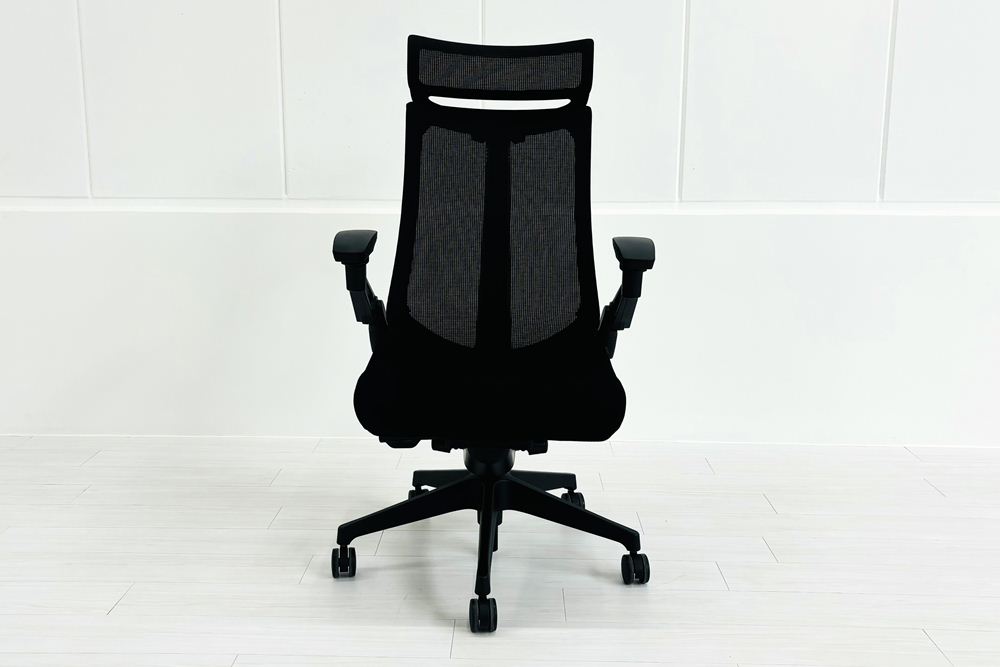 イトーキ アクトチェア 2019年製 中古 エクストラハイバック Act 事務椅子 ITOKI 中古オフィス家具 ブラックの画像