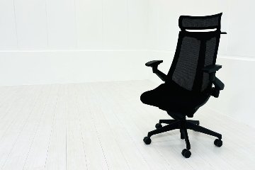 イトーキ アクトチェア 2019年製 中古 エクストラハイバック Act 事務椅子 ITOKI 中古オフィス家具 ブラックの画像