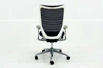 バロンチェア 中古 オカムラ Baron 可動肘 ハイバック 中古オフィス家具 座クッション 中古オフィスチェア 事務椅子 ダークブルーの画像