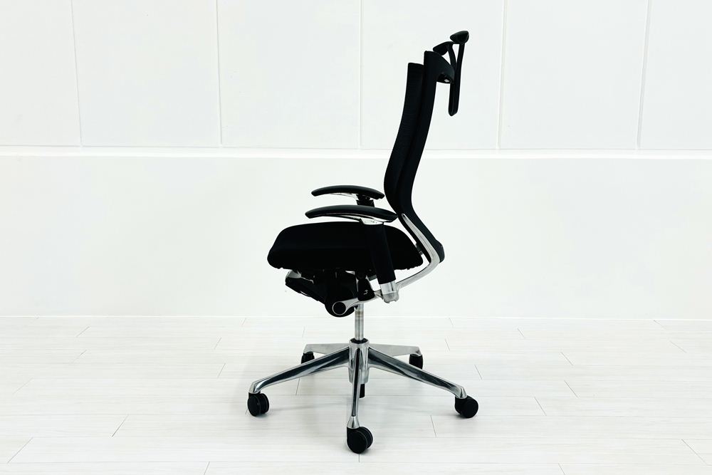 オカムラ　バロン　エクストラハイバック　ブラック　２０１６年製（１０／１６） オカムラ バロン エクストラハイバック ブラック 2016年製