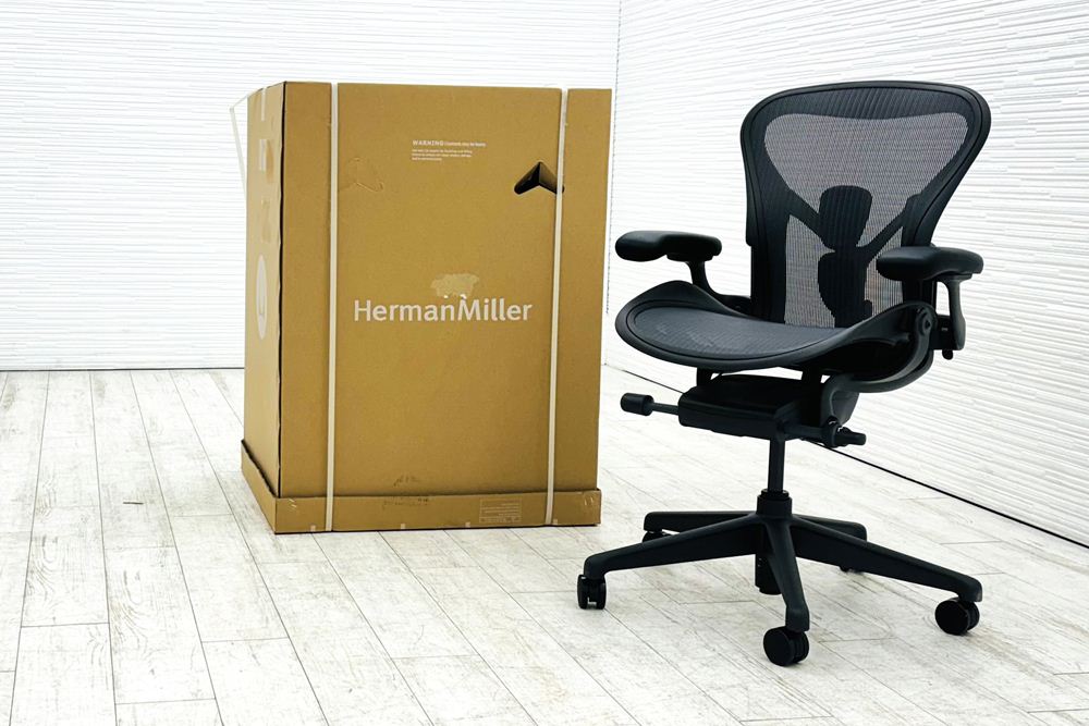 【未開封未使用品】 ハーマンミラー アーロンチェア リマスタード Aサイズ フル装備 中古 Herman Miller Aeron Chairs 中古オフィス家具 グラファイトの画像