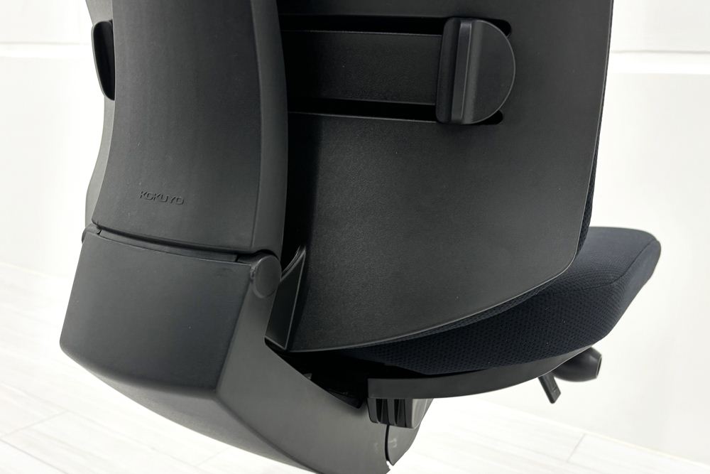 コクヨ ウィザード2チェア ハイバック ブラック 中古 KOKUYO Wizard2 クッション 肘無 中古事務椅子 中古オフィス家具の画像