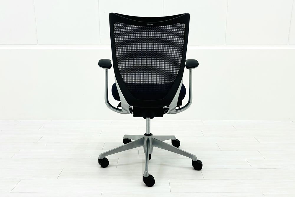 オカムラ バロンチェア 中古 Baron 固定肘 ローバック 中古オフィス家具 座クッション 中古オフィスチェア 事務椅子 ダークブルーの画像