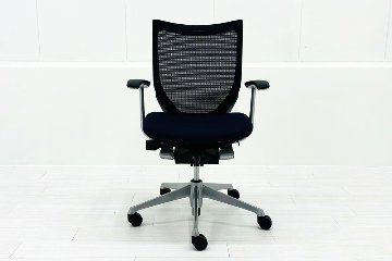 オカムラ バロンチェア 中古 Baron 固定肘 ローバック 中古オフィス家具 座クッション 中古オフィスチェア 事務椅子 ダークブルーの画像