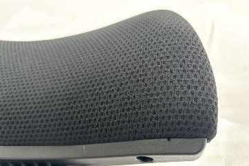 オカムラ シルフィー用 ヘッドレスト 固定ヘッドレスト ブラック 未使用品 OKAMURA Sylphy C6501B FSF1 中古オフィス家具 の画像