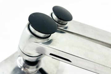 モニターアーム 中古 ERGOTRON エルゴトロン LXデュアルデスクマウントアーム サイドバイサイド (アルミニウム) 中古オフィス家具 45-245-026の画像